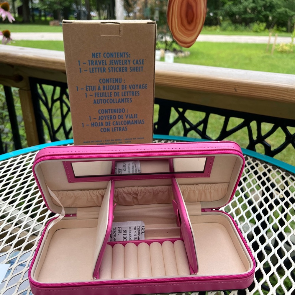 Avon Pink and Cream Jewelry Organizer